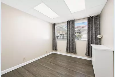 1130 Bayview Drive, Fort Lauderdale, FL 33304 - Photo 32