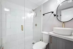 8818 W McNab Rd, Tamarac, FL 33321 - Photo 24