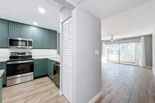 8818 W McNab Rd, Tamarac, FL 33321 - Photo 6