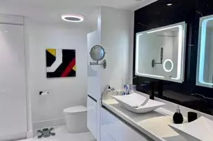 20191 E Country Club Dr, Aventura, FL 33180 - Photo 18