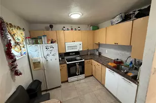 1028 NW 24th St, Miami, FL 33127 - Photo 14