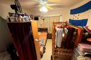 1028 NW 24th St, Miami, FL 33127 - Photo 10