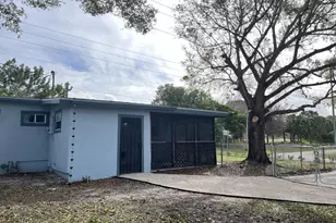 202 Southern Ave, Fort Pierce, FL 34950 - Photo 18