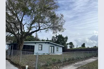 202 Southern Avenue, Fort Pierce, FL 34950 - Photo 2