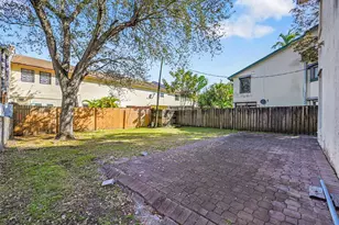 3585 Simms St, Hollywood, FL 33021 - Photo 28
