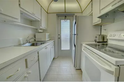 1117 Lake Terrace #208, Boynton Beach, FL 33426 - Photo 4
