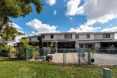 334 NW 103rd Terrace #334, Pembroke Pines, FL 33026 - Photo 26