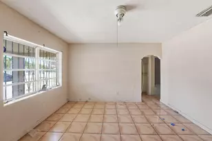 4925 E 9th Ct, Hialeah, FL 33013 - Photo 6