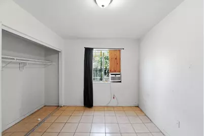 4925 E 9th Court, Hialeah, FL 33013 - Photo 12