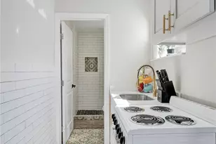 8047 NW 1st Pl, Miami, FL 33150 - Photo 8