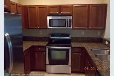 21205 NW 14th Place #319, Miami, FL 33169 - Photo 2