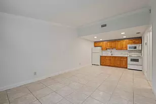 7110 Southgate Blvd, Tamarac, FL 33321 - Photo 8