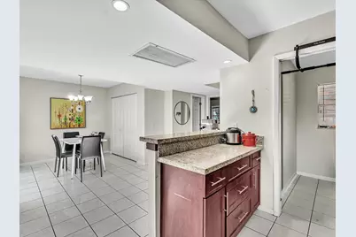 2551 N 40th Avenue #2551, Hollywood, FL 33021 - Photo 16