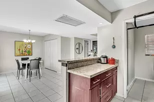 2551 N 40th Ave, Hollywood, FL 33021 - Photo 16