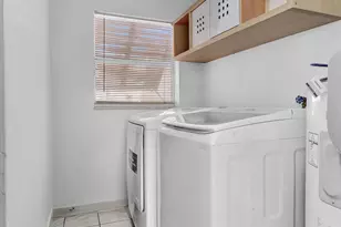 2551 N 40th Ave, Hollywood, FL 33021 - Photo 32