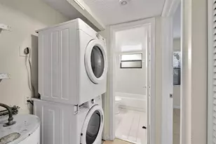 9866 Nob Hill Ct, Sunrise, FL 33351 - Photo 18