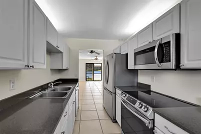 9866 Nob Hill Court #9866, Sunrise, FL 33351 - Photo 12