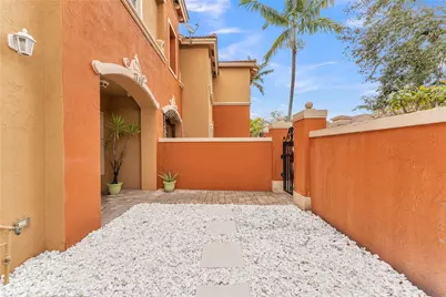 2768 SW 120th Terrace, Miramar, FL 33025 - Photo 2