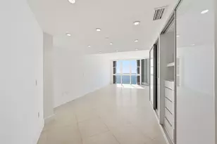 6051 N Ocean Dr, Hollywood, FL 33019 - Photo 18