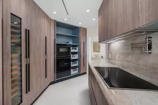 6051 N Ocean Dr, Hollywood, FL 33019 - Photo 22