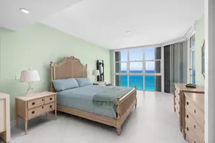 6051 N Ocean Dr, Hollywood, FL 33019 - Photo 34