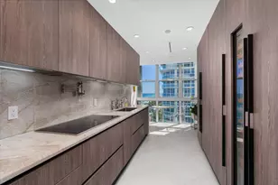 6051 N Ocean Dr, Hollywood, FL 33019 - Photo 14