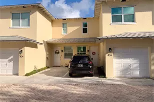 826 SE 4th Ct, Deerfield Beach, FL 33441 - Photo 2