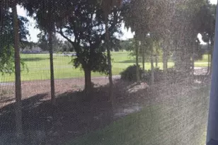 250 Jacaranda Dr, Plantation, FL 33324 - Photo 16