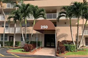 250 Jacaranda Dr, Plantation, FL 33324 - Photo 20