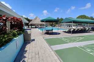 606 SW Natura Blvd, Deerfield Beach, FL 33441 - Photo 6