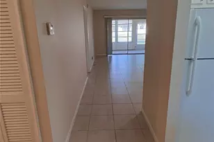 606 SW Natura Blvd, Deerfield Beach, FL 33441 - Photo 2