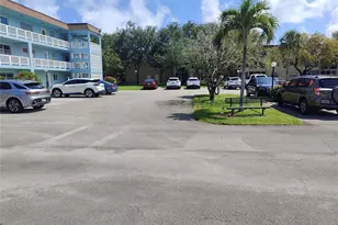 606 SW Natura Blvd, Deerfield Beach, FL 33441 - Photo 18