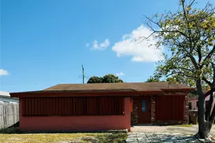 488 NW 2nd Terrace, Deerfield Beach, FL 33441 - Photo 2