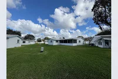 9021 NW 15th Place, Plantation, FL 33322 - Photo 4