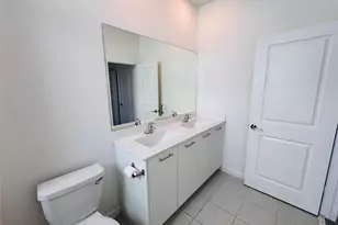 2437 NW 131st Cir, Miami, FL 33167 - Photo 20