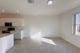 2437 NW 131st Cir, Miami, FL 33167 - Photo 4