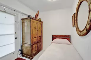 1034 NW 88th Ave, Plantation, FL 33322 - Photo 18