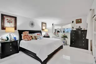 1034 NW 88th Ave, Plantation, FL 33322 - Photo 14