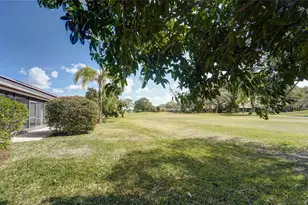 7004 Golf Pointe Cir, Tamarac, FL 33321 - Photo 22