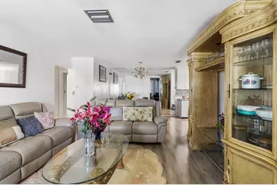 6800 NW 75 Drive, Tamarac, FL 33321 - Photo 4