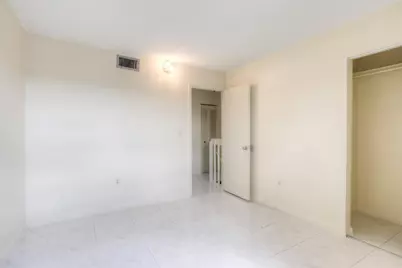 5808 W 26th Avenue #211, Hialeah, FL 33016 - Photo 12