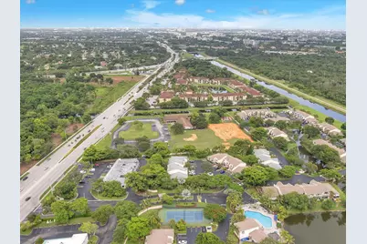 207 E Hemingway Circle #22, Margate, FL 33063 - Photo 32