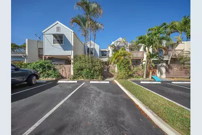 207 E Hemingway Circle #22, Margate, FL 33063 - Photo 2