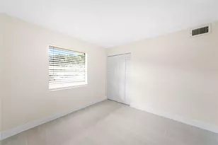 9355 SW 8th St, Boca Raton, FL 33428 - Photo 18