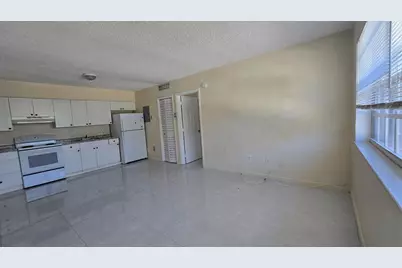 1290 NE 142nd Street #6, Miami, FL 33161 - Photo 2