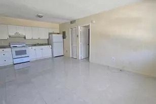 1290 NE 142nd St, Miami, FL 33161 - Photo 1