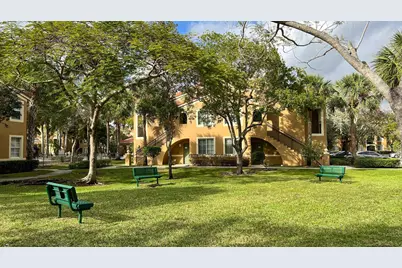 7950 N Nob Hill Road, Tamarac, FL 33321 - Photo 18