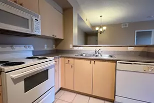 7950 N Nob Hill Rd, Tamarac, FL 33321 - Photo 8