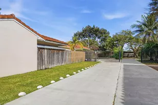 16921 SW 92nd Ct, Miami, FL 33157 - Photo 2