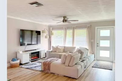 3300 N 67th Avenue, Hollywood, FL 33024 - Photo 2